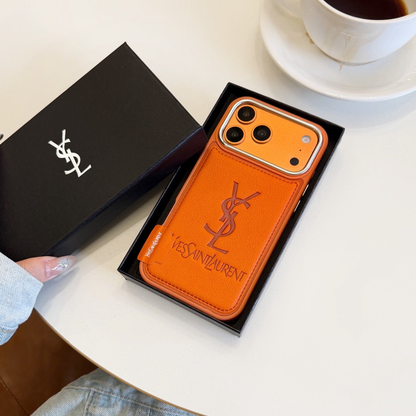 YSL CUIR PRESTIGE