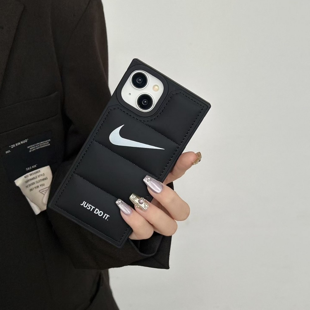 NIKE PUFFER COLLECTION